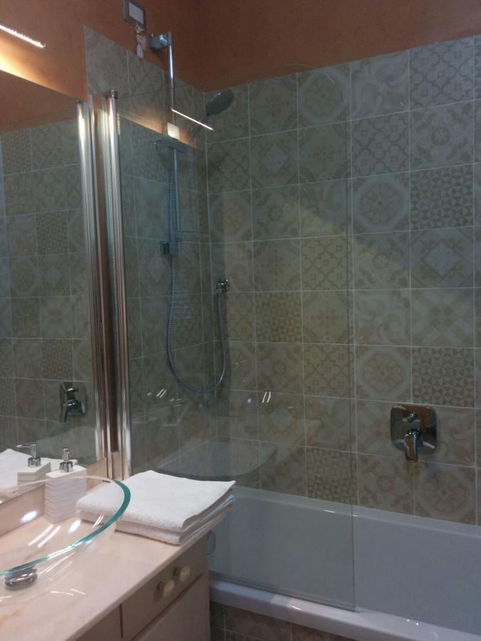 Marinella Guest House Cornale Ngoại thất bức ảnh