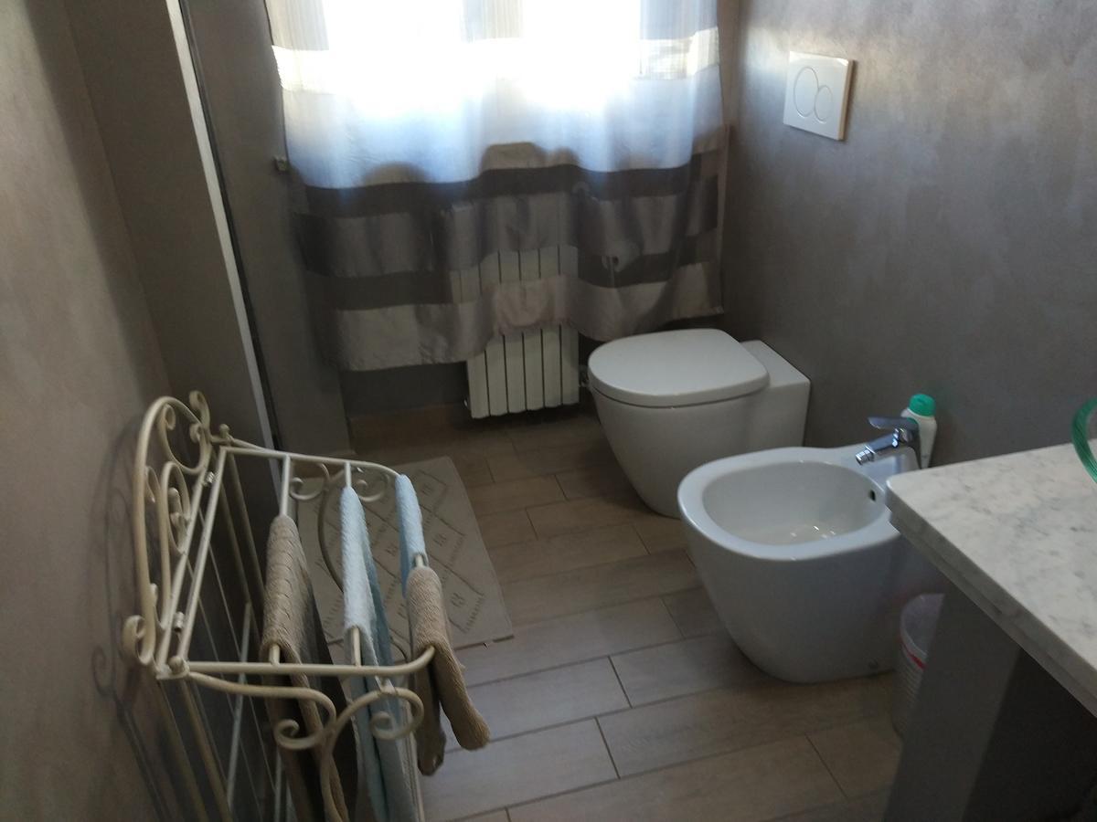 Marinella Guest House Cornale Ngoại thất bức ảnh